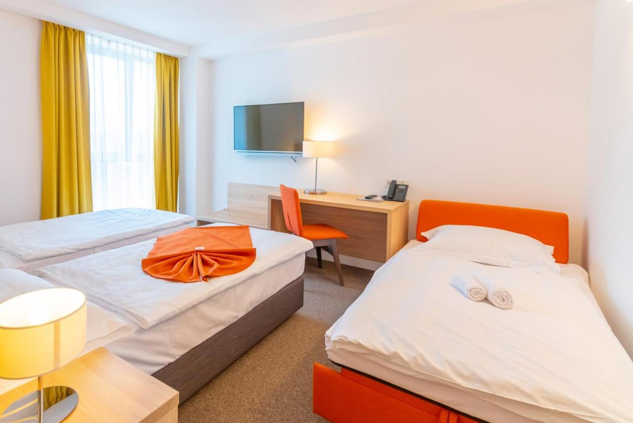 Hotel Park Superior 3* ชาโคเว็ค ภายนอก รูปภาพ